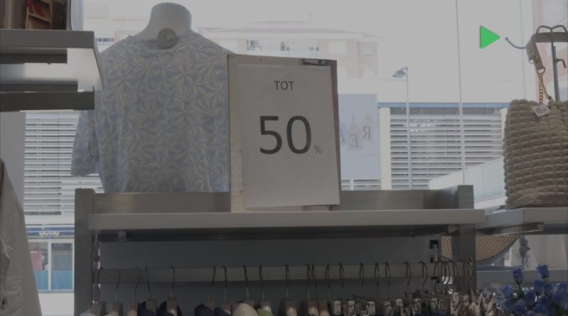 Les rebaixes d’estiu continuen als comerços del Baix Vallès amb descomptes de fins al 50%